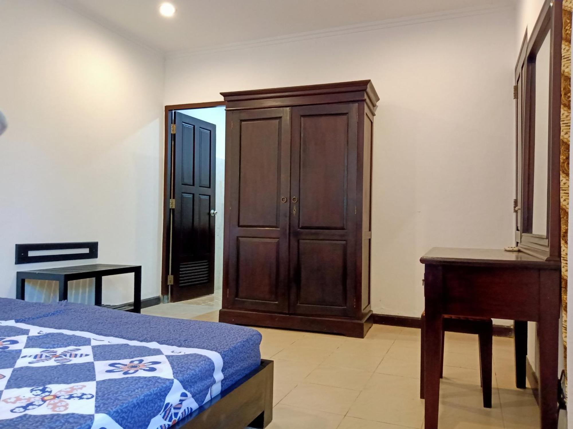 Centre Point Villa