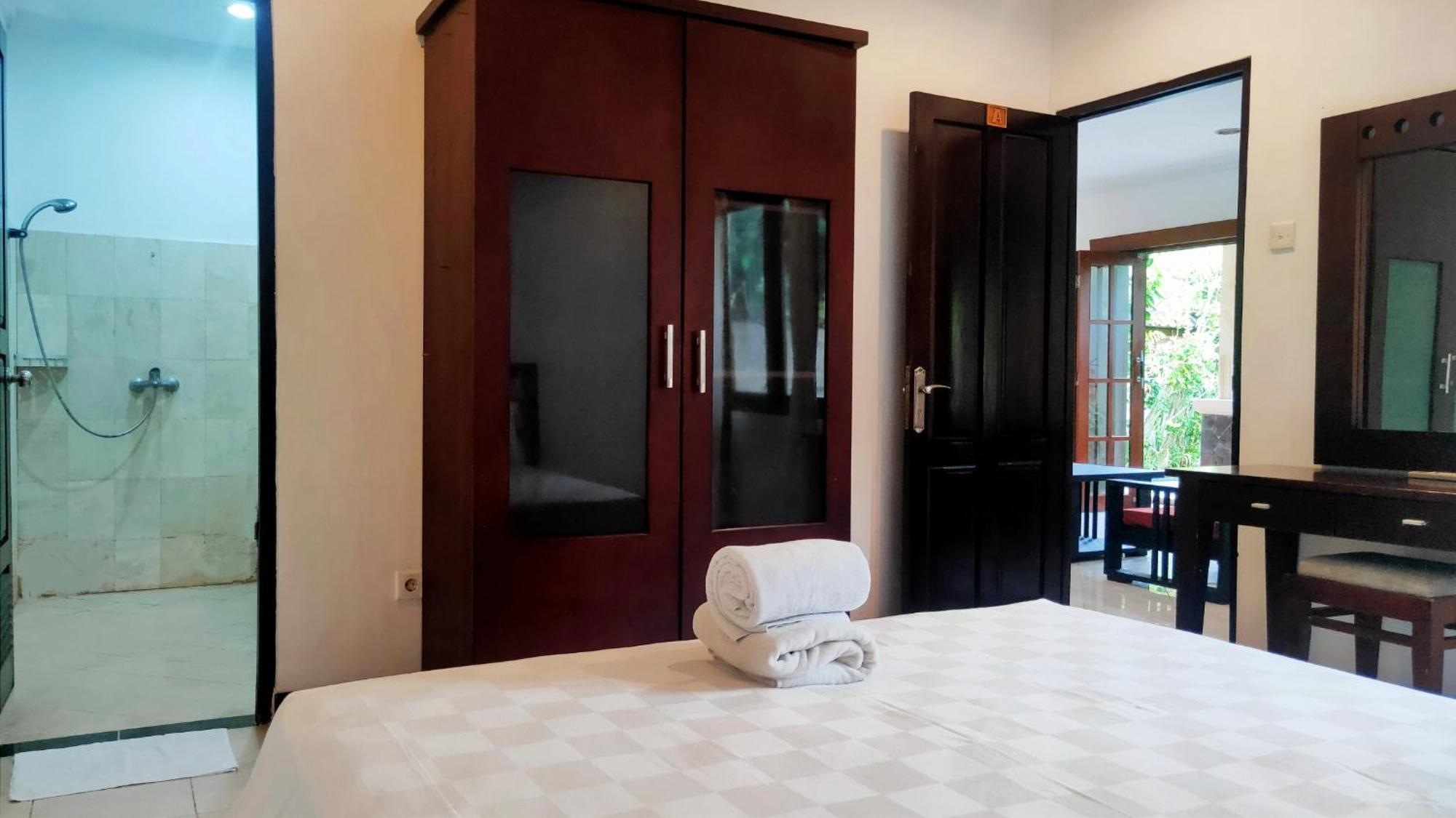 Centre Point Villa *